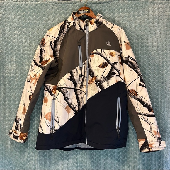 Legendary White Tails Women’s Soft Shell Jacket - Picture 1 of 3